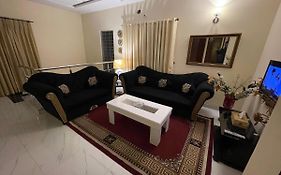1 Bed House - Sleeps 2 - Pets - Parking - Wifi